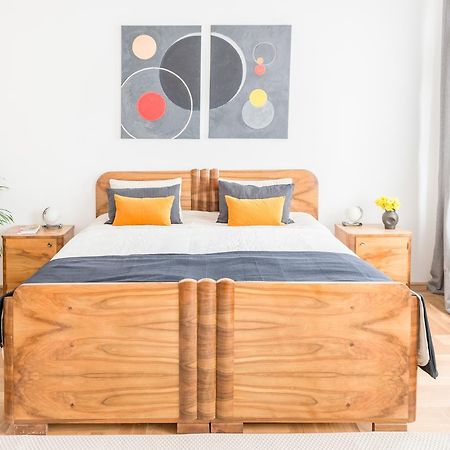 Modern Bauhaus Leilighet Budapest Eksteriør bilde