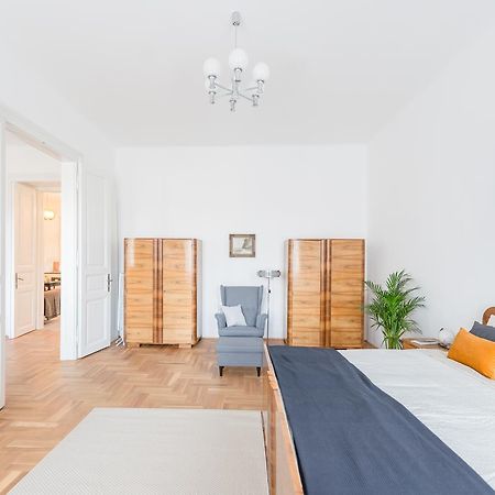 Modern Bauhaus Leilighet Budapest Eksteriør bilde