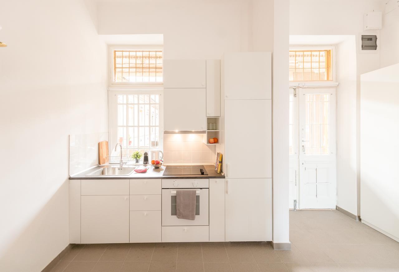 Modern Bauhaus Leilighet Budapest Eksteriør bilde
