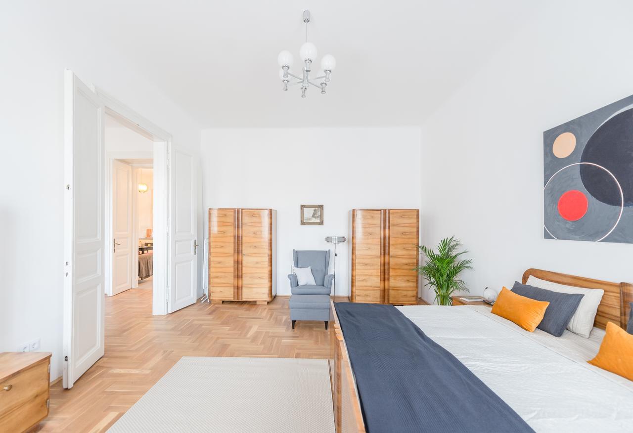 Modern Bauhaus Leilighet Budapest Eksteriør bilde